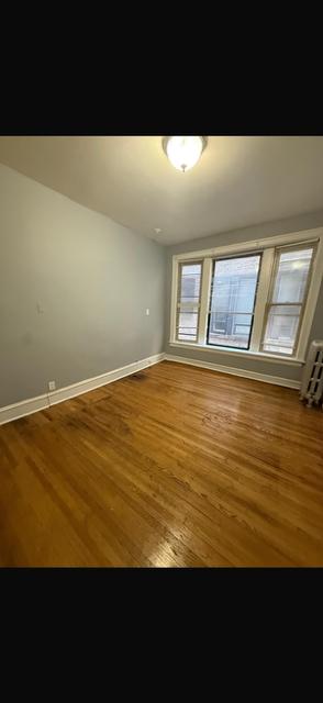 4823 S King Drive- 2R